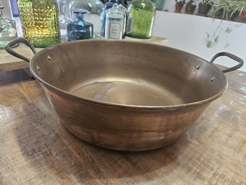 Ancienne bassine à - bassine,