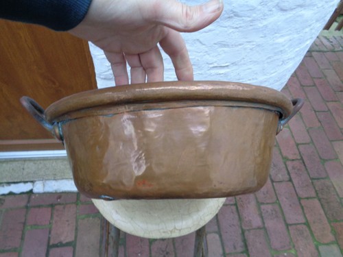 Ancienne grande bassine - bassine, a